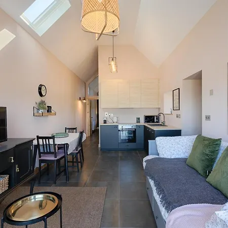 Coach House On The Shores Of Lough Corrib Hébergement de vacances