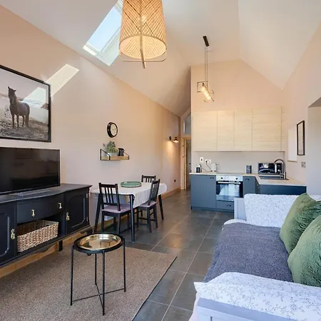 Coach House On The Shores Of Lough Corrib Сasa de vacaciones Galway