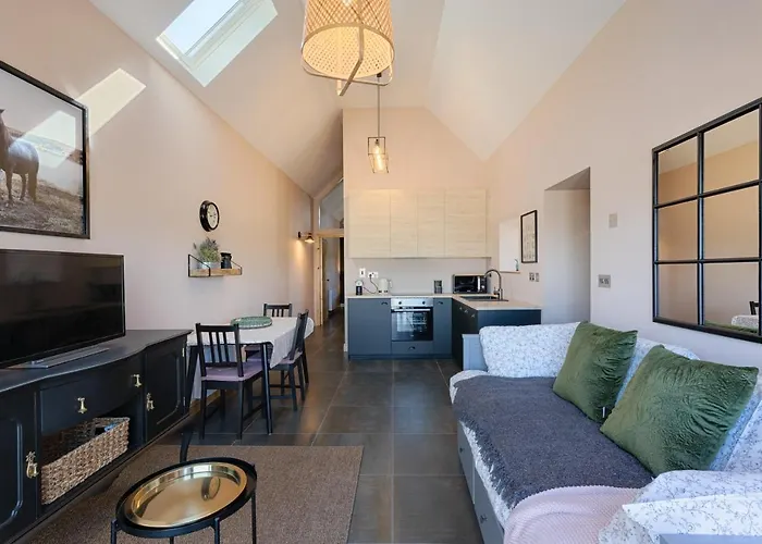 Coach House On The Shores Of Lough Corrib Ferienhaus